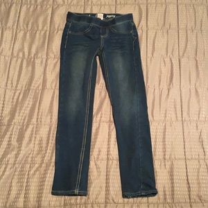 So size 8 jeggings used clean we ship fast